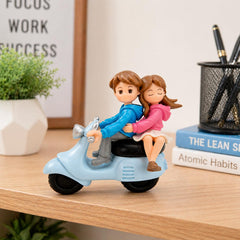 Universal Cute Romantic Couple Sitting On The Scooter Character Decoration Accessories For Car