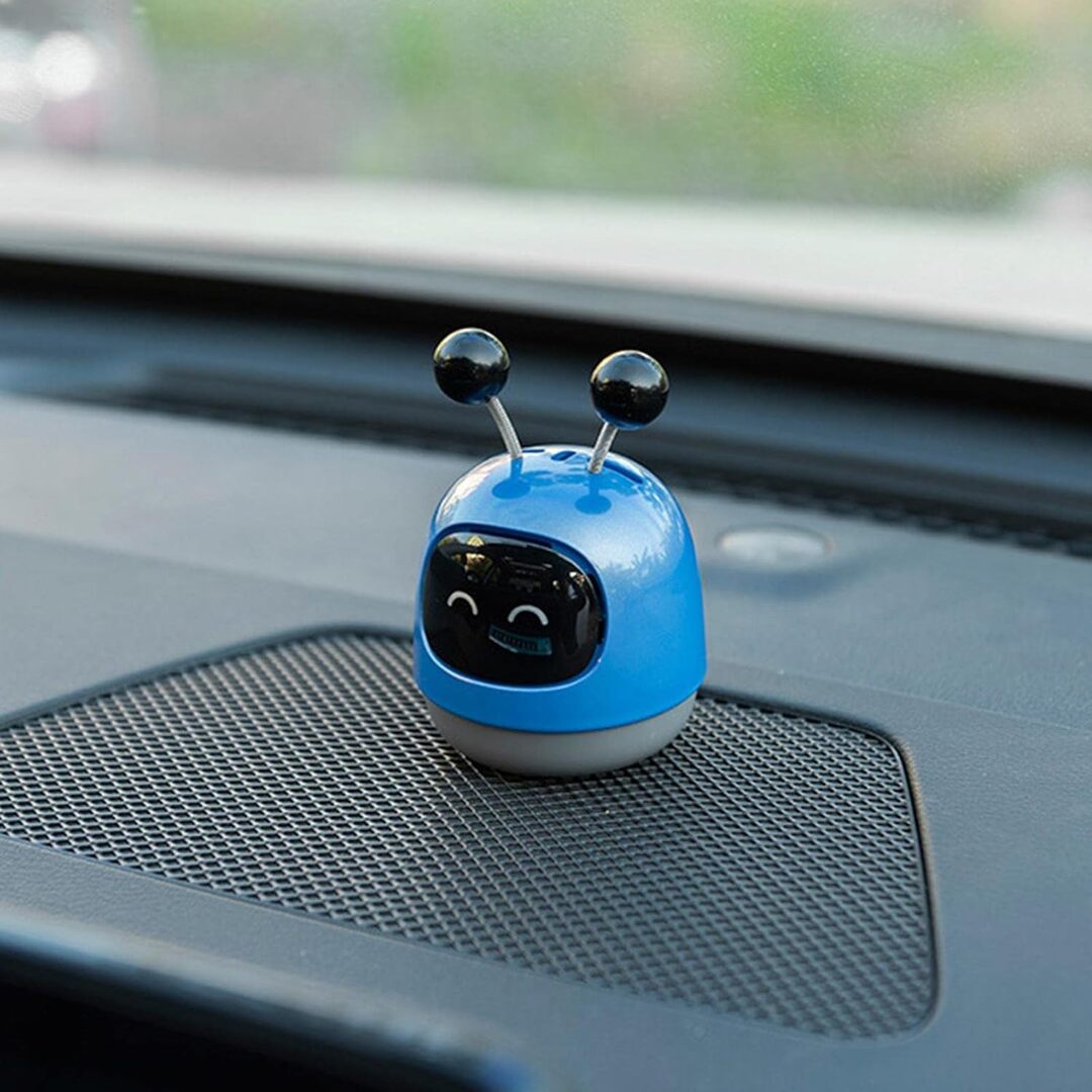 1 Pc Universal Robot Style Car Air Freshener Diffuser, Car Interior Smart Aroma Diffuser Robot(Blue)