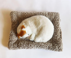 Universal Dashboard Car Sleeping Cat On Carpet Sillicone 1 Pc(White)
