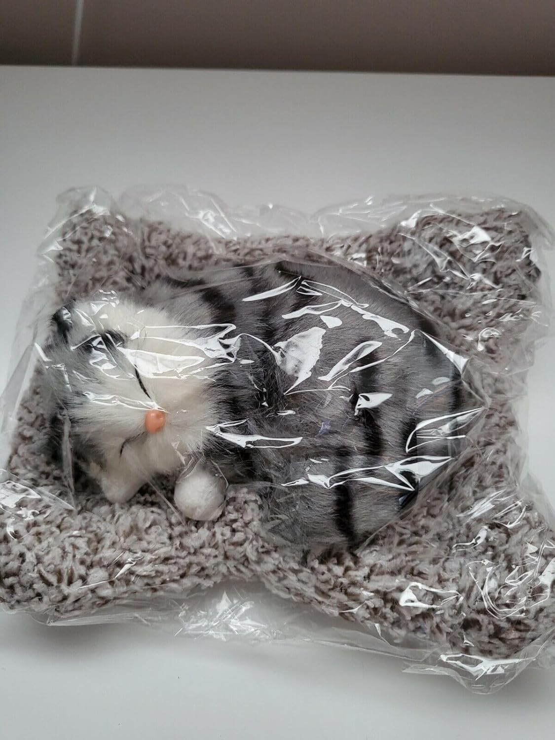 1 Pc Universal Dashboard Car Sleeping Cat On Carpet Sillicone (Grey)