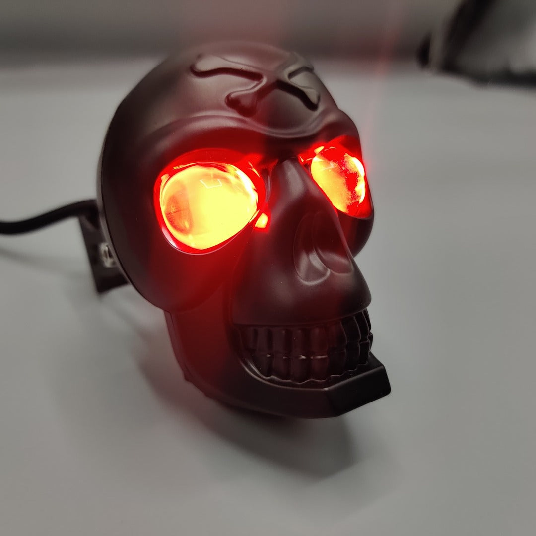 HJG Skull Light With Devil Eye Dual Color Function Metal Body 1 Pc