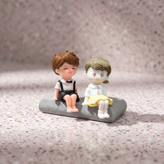 Universal Cute Romantic Character Sitting On The Bench Decoration Accessories For Car