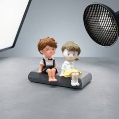 Universal Cute Romantic Character Sitting On The Bench Decoration Accessories For Car