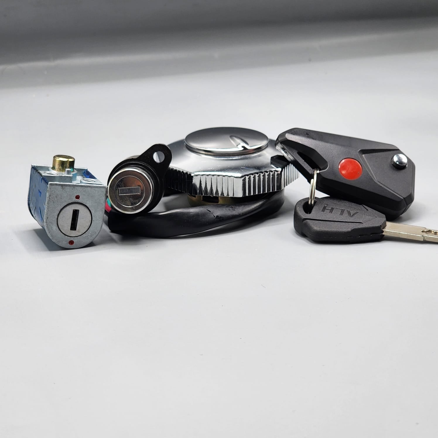 D-11 3 in 1 Switch Kit For HONDA CD70 With Light And Computer Key