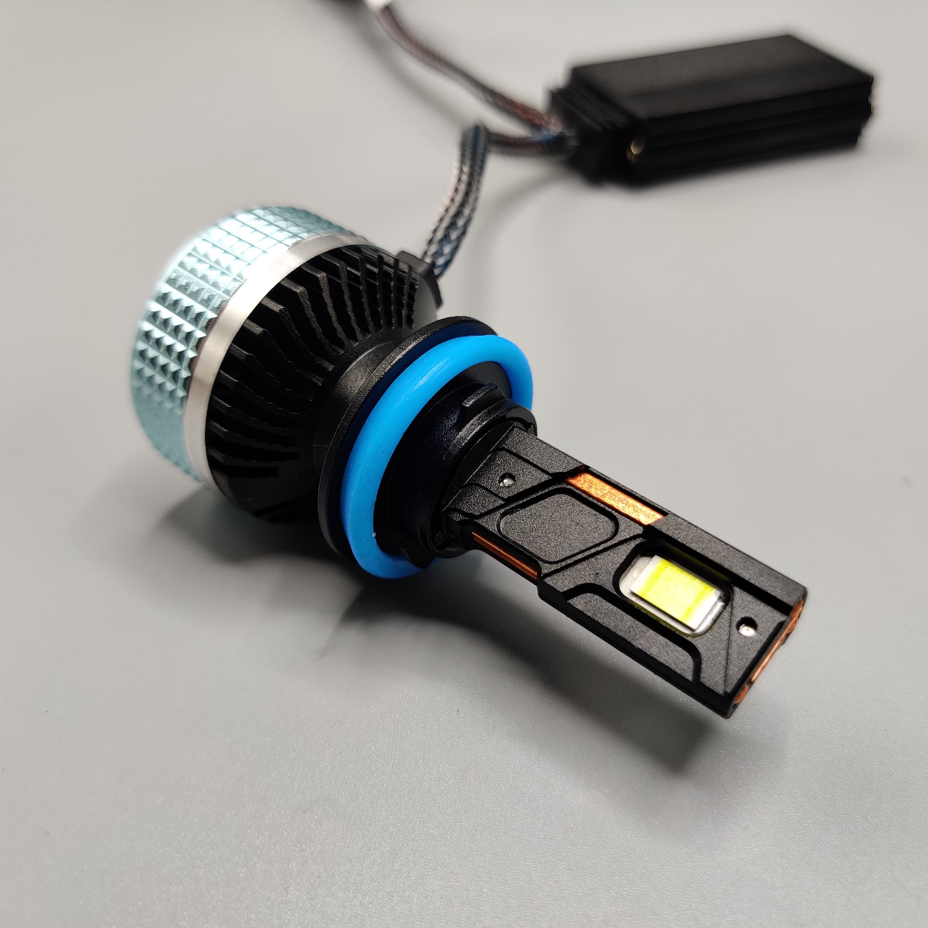 Universal LIUHAWK Bumper BI Xenon Projector Upgraded Version With RGB DRL And 100 watt LED Supported Chrome Ring 3.0 Lens