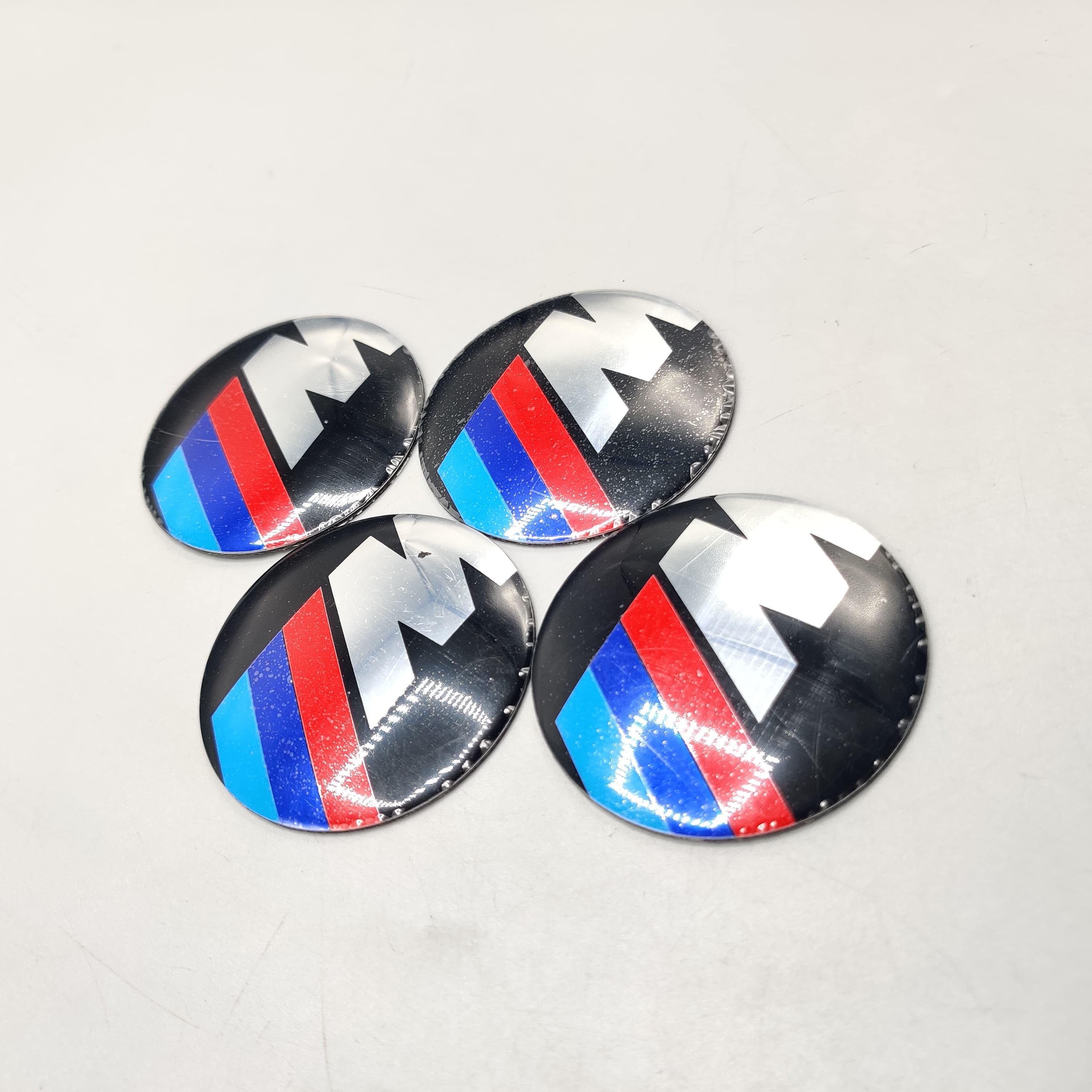 Universal 6.5mm Metal patri Wheel Logo in Premium Quality 4 Pcs Set