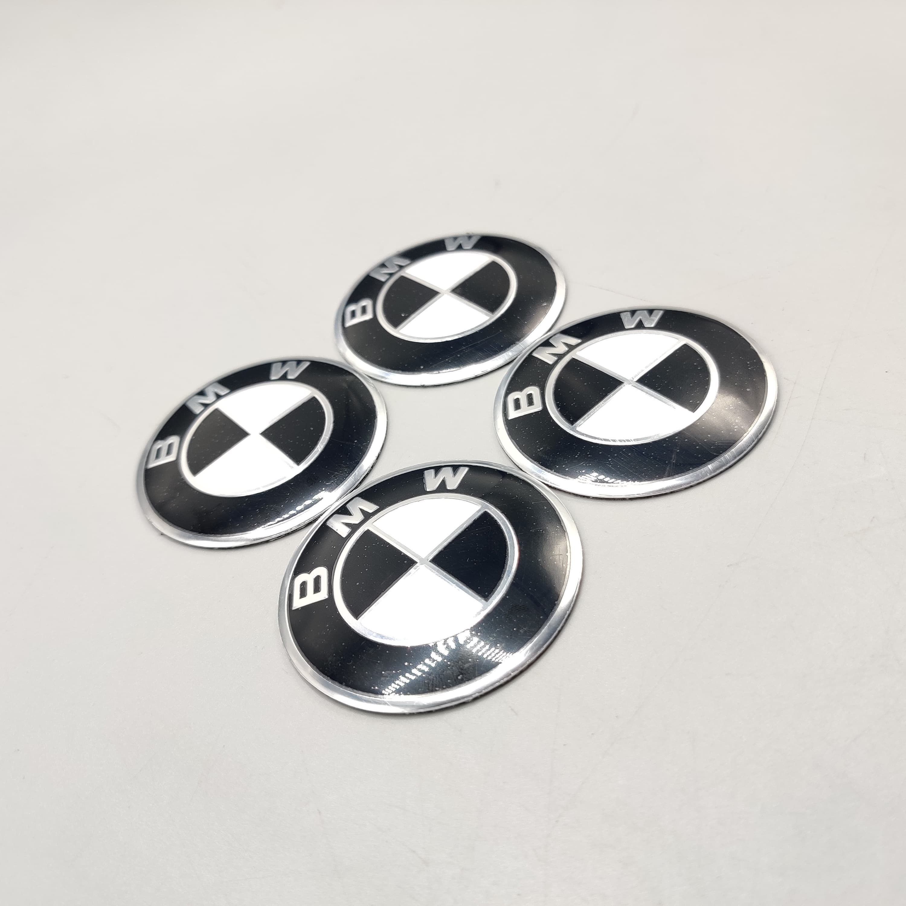 Universal 5.6mm Metal patri Wheel Logo in Premium Quality 4 Pcs Set