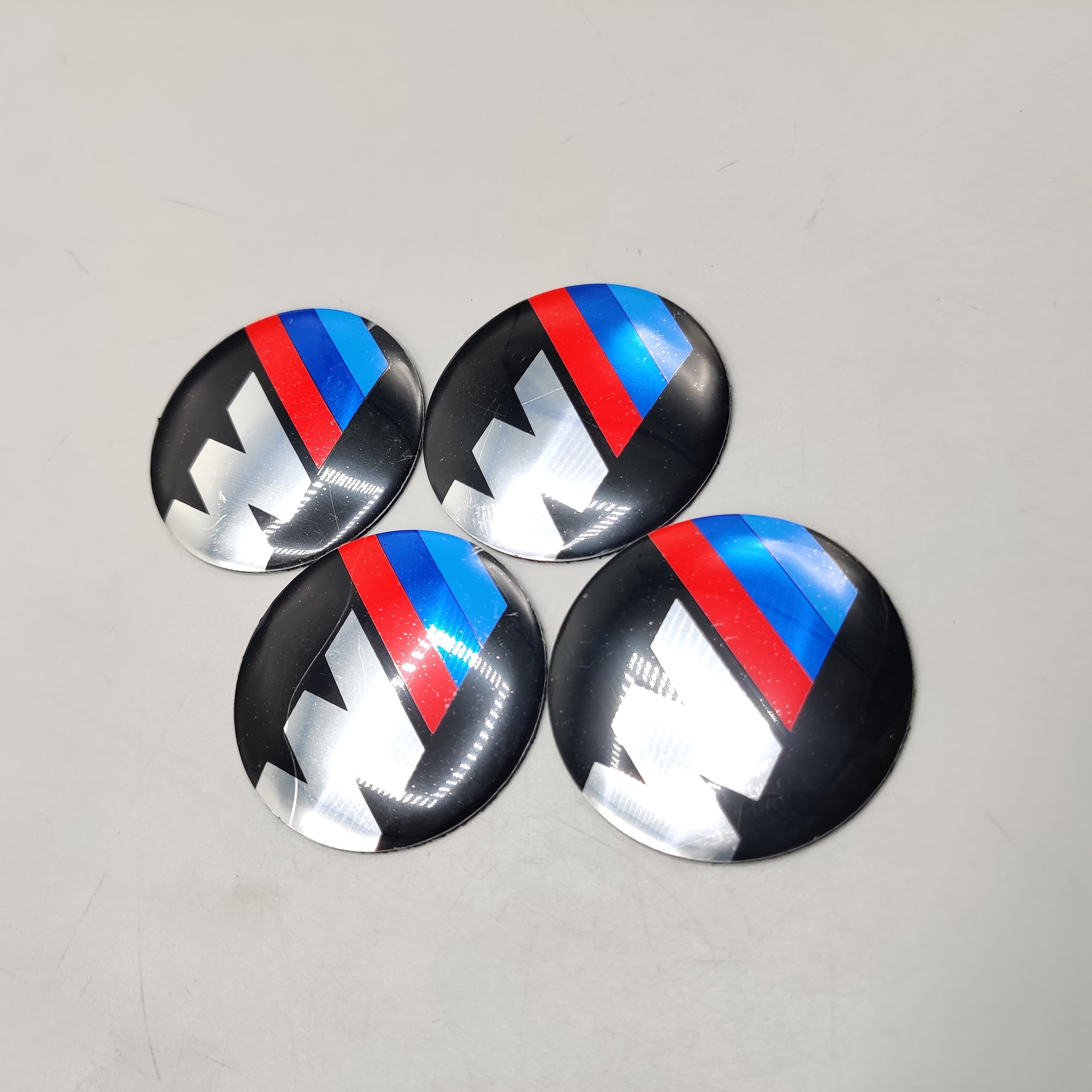 Universal 5.6mm Metal patri Wheel Logo in Premium Quality 4 Pcs Set