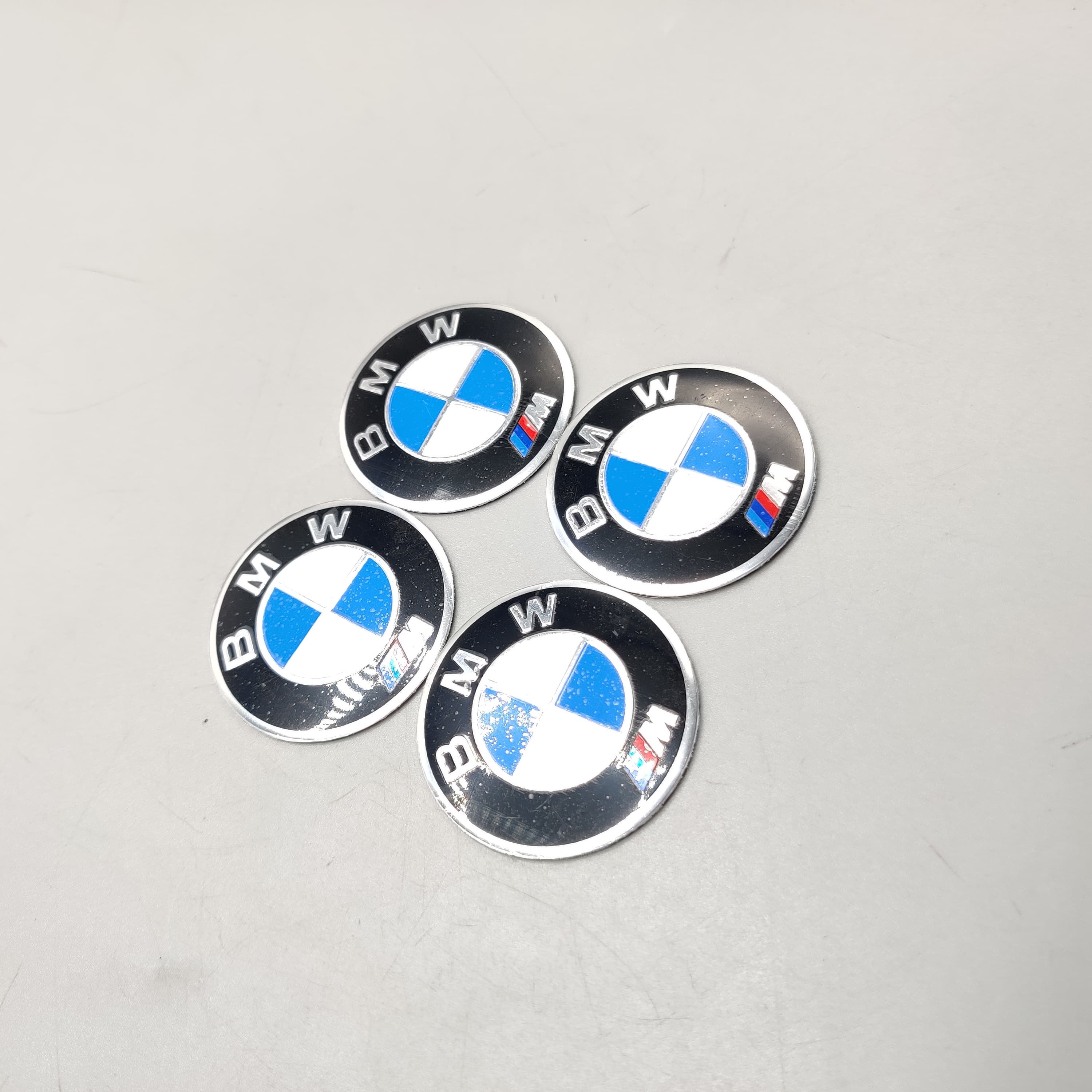 Universal 4.5mm Metal patri Wheel Logo in Premium Quality 4 Pcs Set