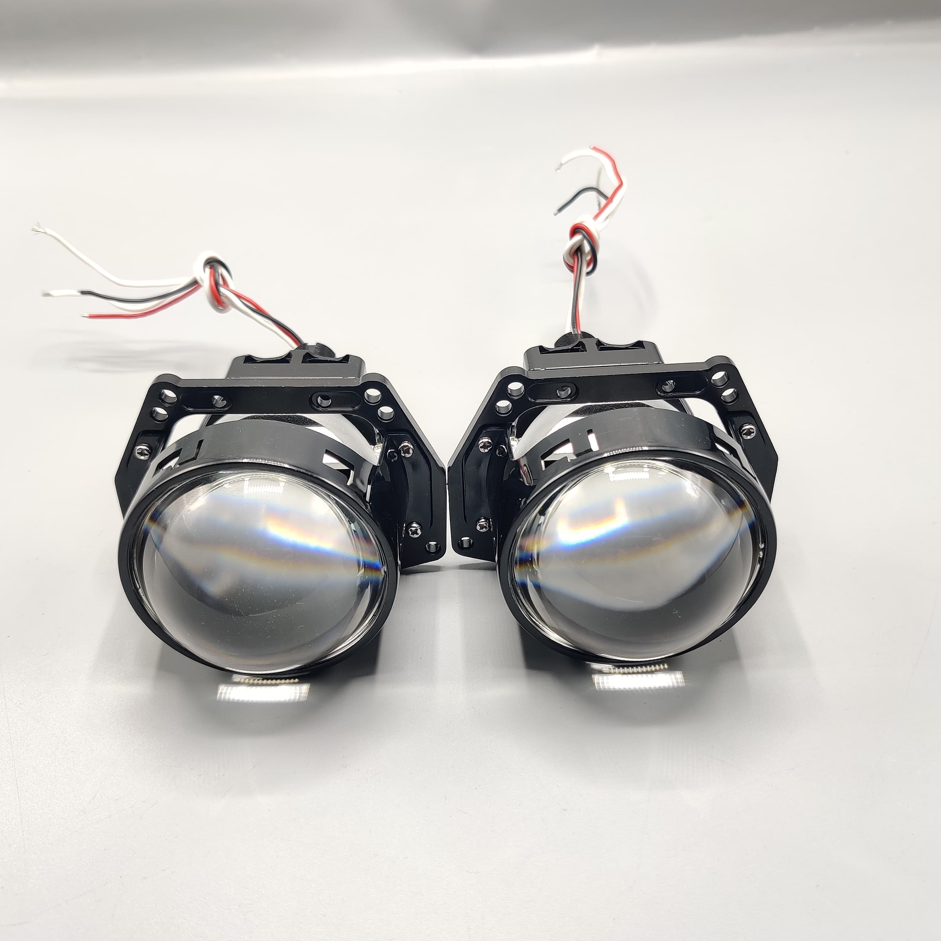 Universal A99 3.0 BI-LED Projector Lens 58W With Built In Led 2 Pcs Se