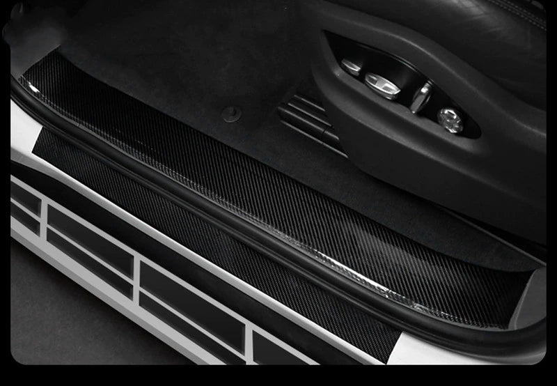 Black Carbon Fiber Car Door Sill Protector Protector 5D Gloss Automotive Wrap Film Self-Adhesive Anti-Collision